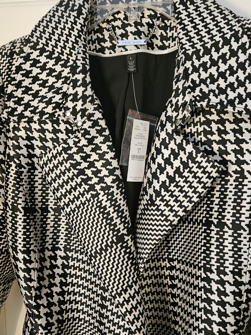 White House Black Market Black and White Houndstooth Trench Coat and Skirt - Picture 3 of 16